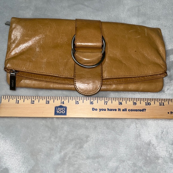 Hobo International Large Tan Distressed Fold Over Clutch Purse See Photos - Picture 7 of 13